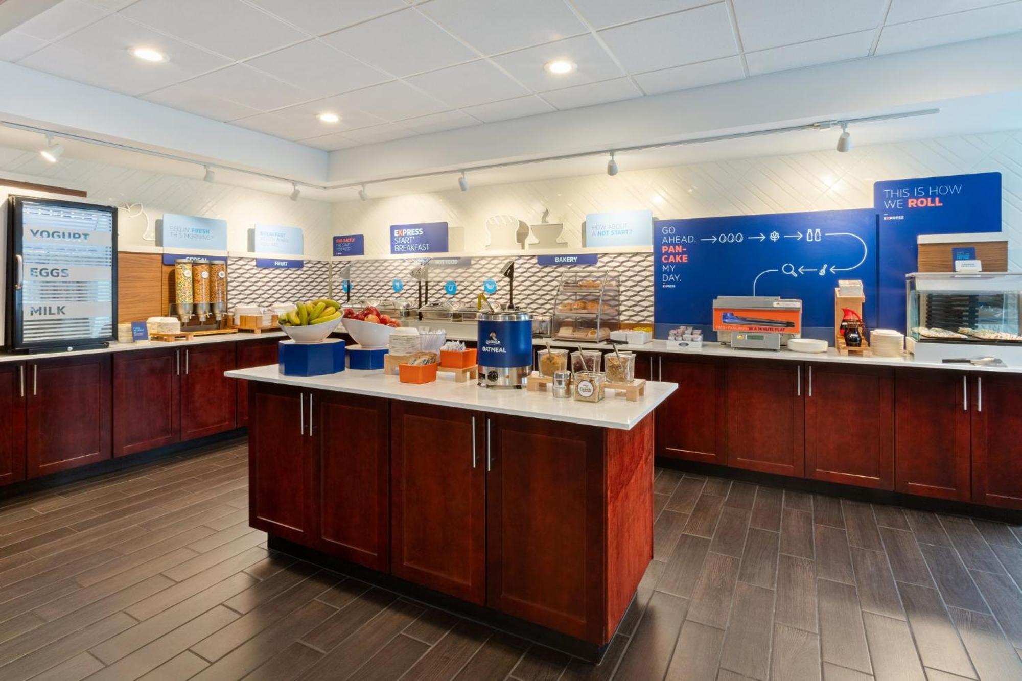 Holiday Inn Express & Suites Cincinnati Riverfront By Ihg Covington Dış mekan fotoğraf