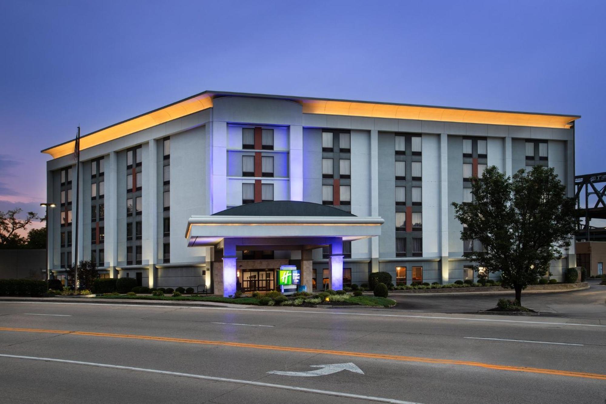 Holiday Inn Express & Suites Cincinnati Riverfront By Ihg Covington Dış mekan fotoğraf