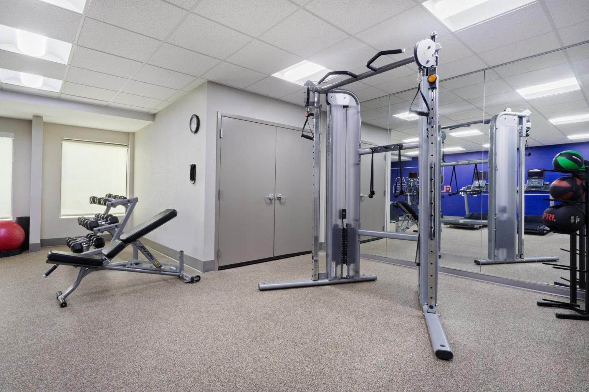Holiday Inn Express & Suites Cincinnati Riverfront By Ihg Covington Dış mekan fotoğraf