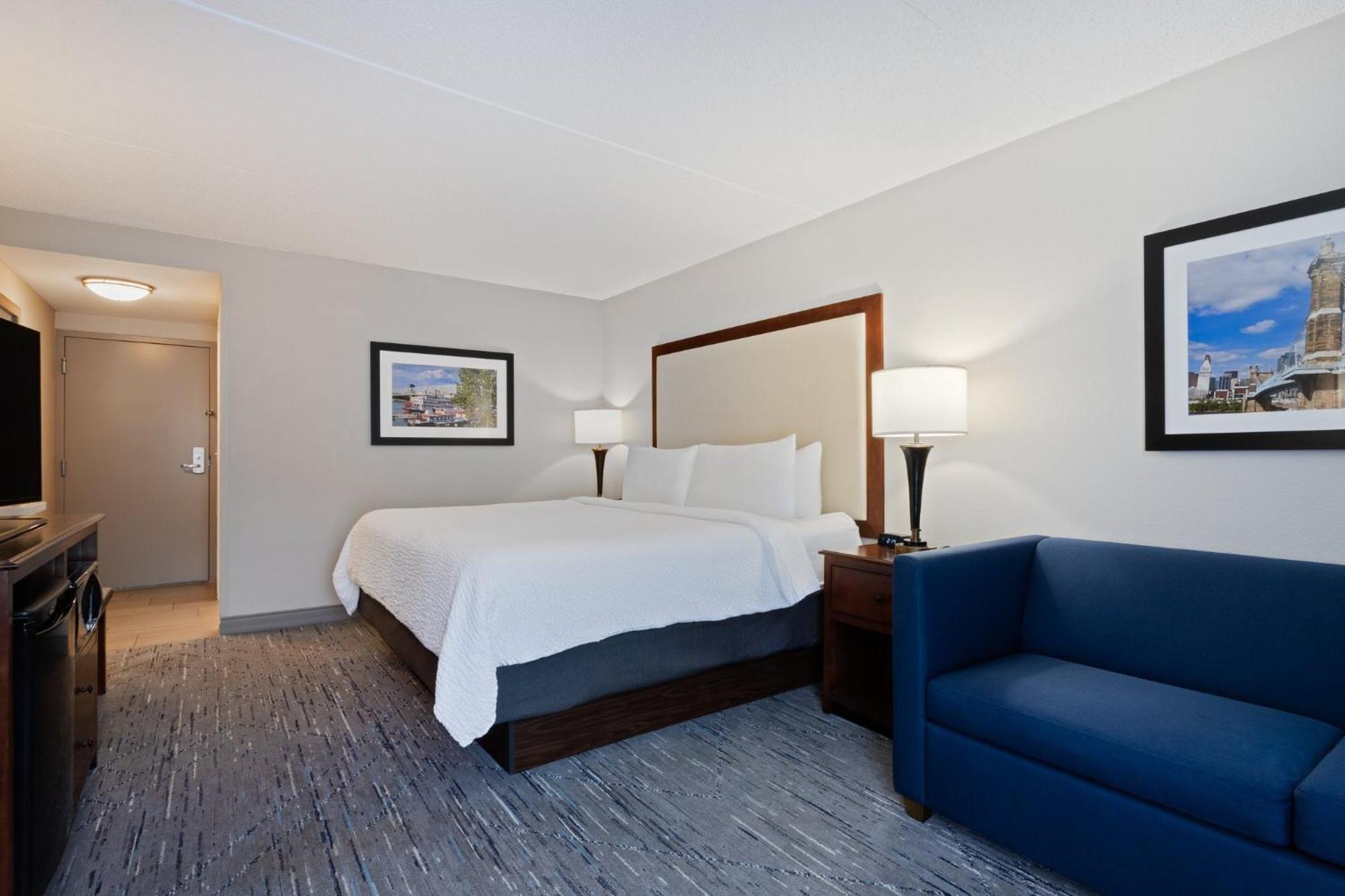 Holiday Inn Express & Suites Cincinnati Riverfront By Ihg Covington Dış mekan fotoğraf