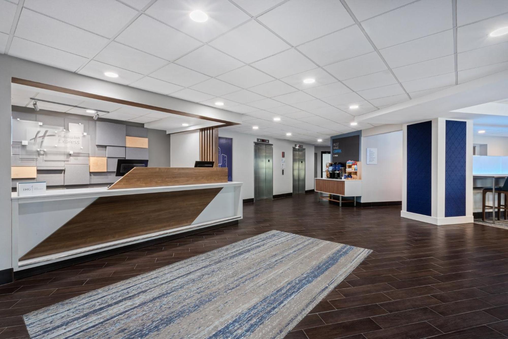 Holiday Inn Express & Suites Cincinnati Riverfront By Ihg Covington Dış mekan fotoğraf