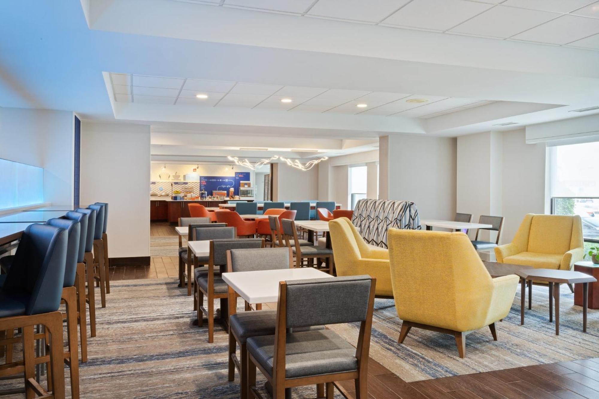 Holiday Inn Express & Suites Cincinnati Riverfront By Ihg Covington Dış mekan fotoğraf