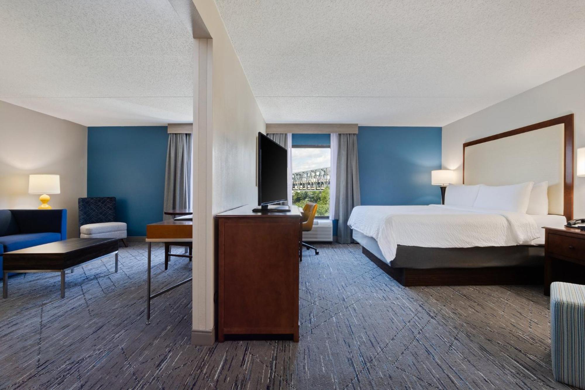 Holiday Inn Express & Suites Cincinnati Riverfront By Ihg Covington Dış mekan fotoğraf