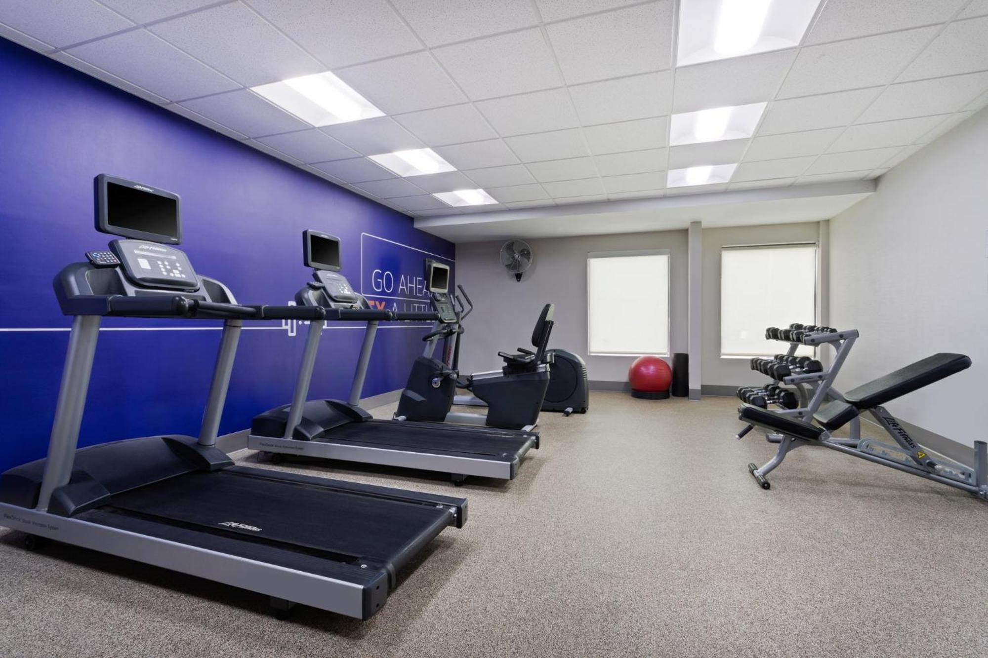 Holiday Inn Express & Suites Cincinnati Riverfront By Ihg Covington Dış mekan fotoğraf