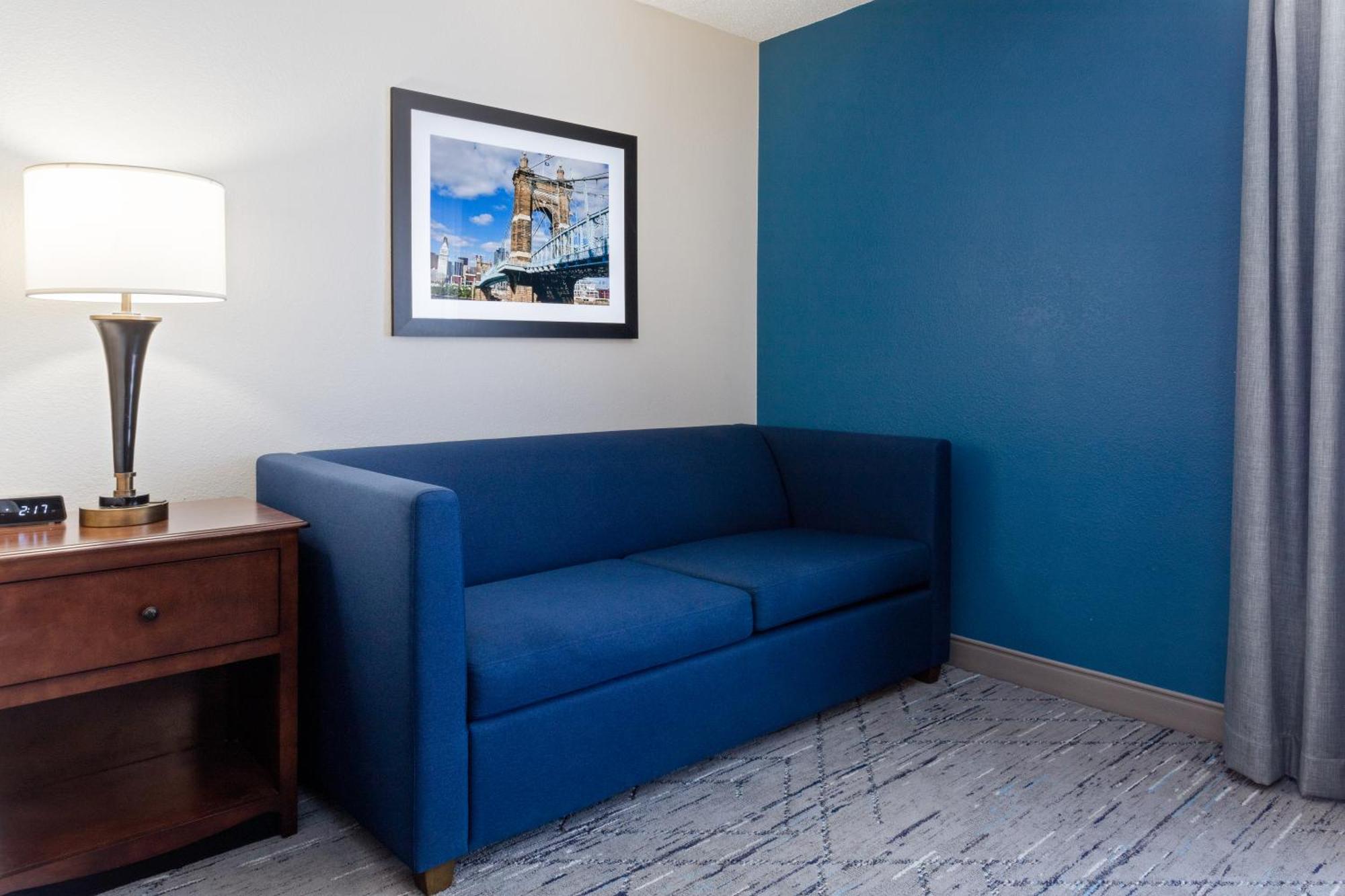Holiday Inn Express & Suites Cincinnati Riverfront By Ihg Covington Dış mekan fotoğraf