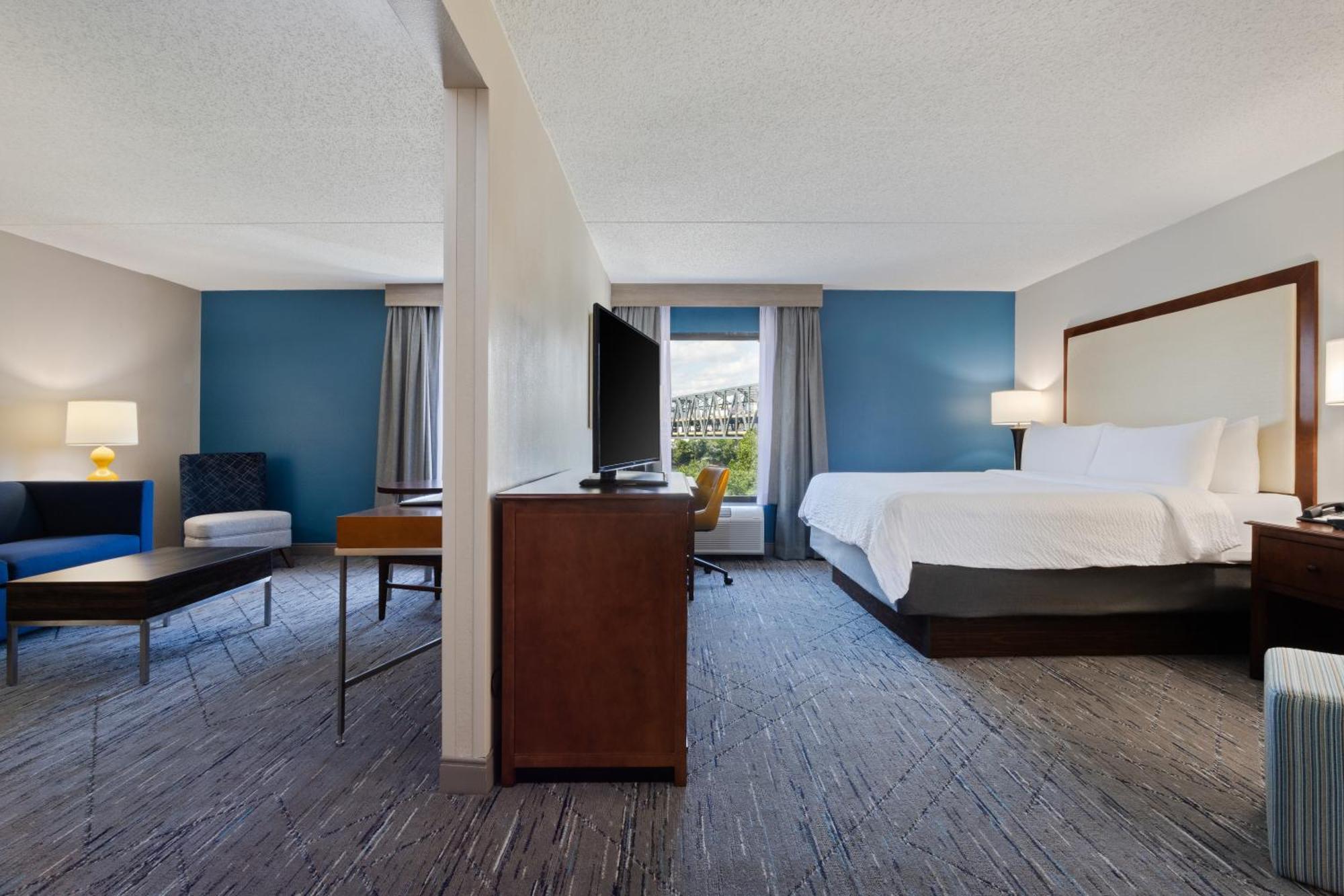 Holiday Inn Express & Suites Cincinnati Riverfront By Ihg Covington Dış mekan fotoğraf