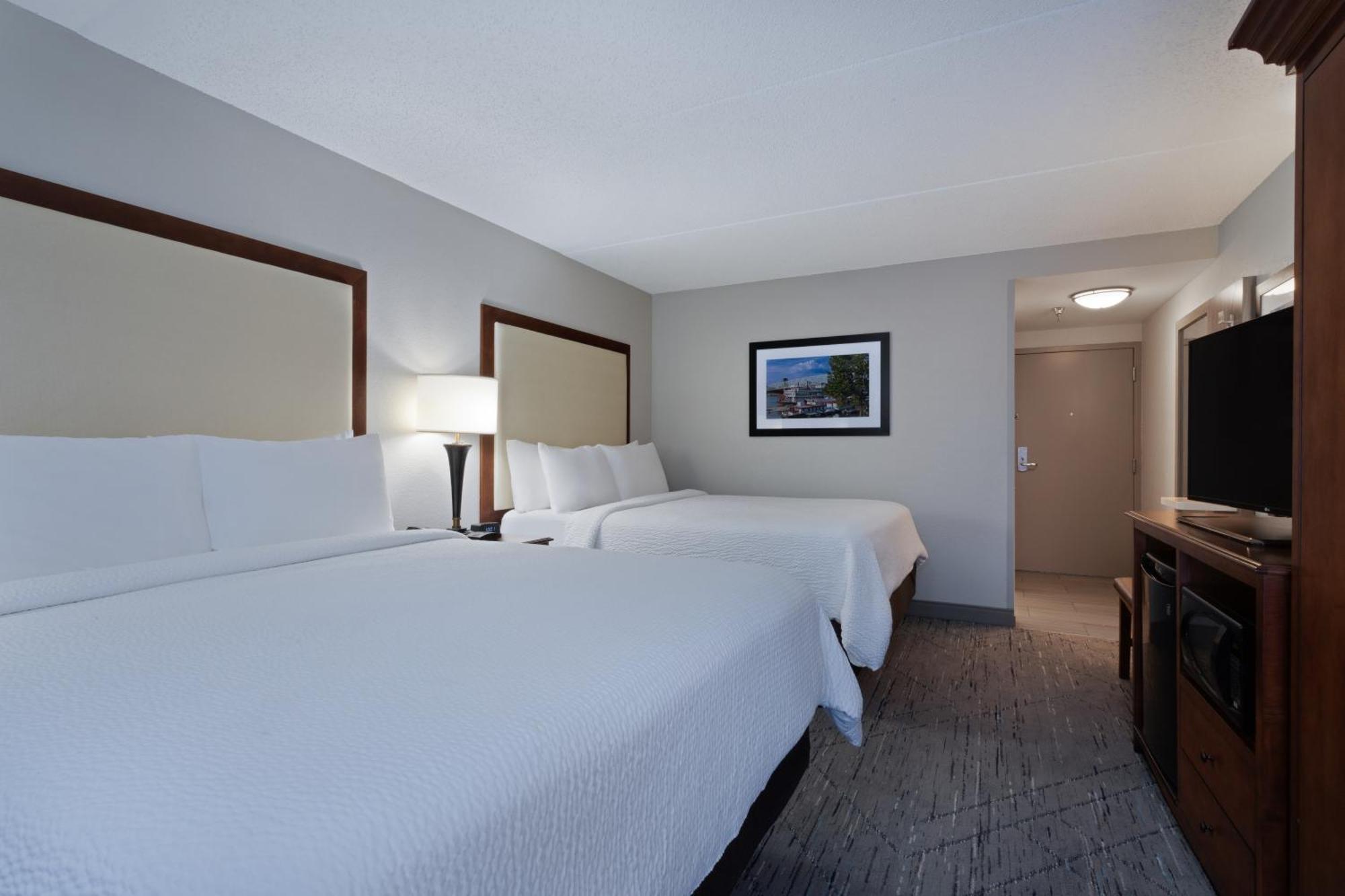 Holiday Inn Express & Suites Cincinnati Riverfront By Ihg Covington Dış mekan fotoğraf