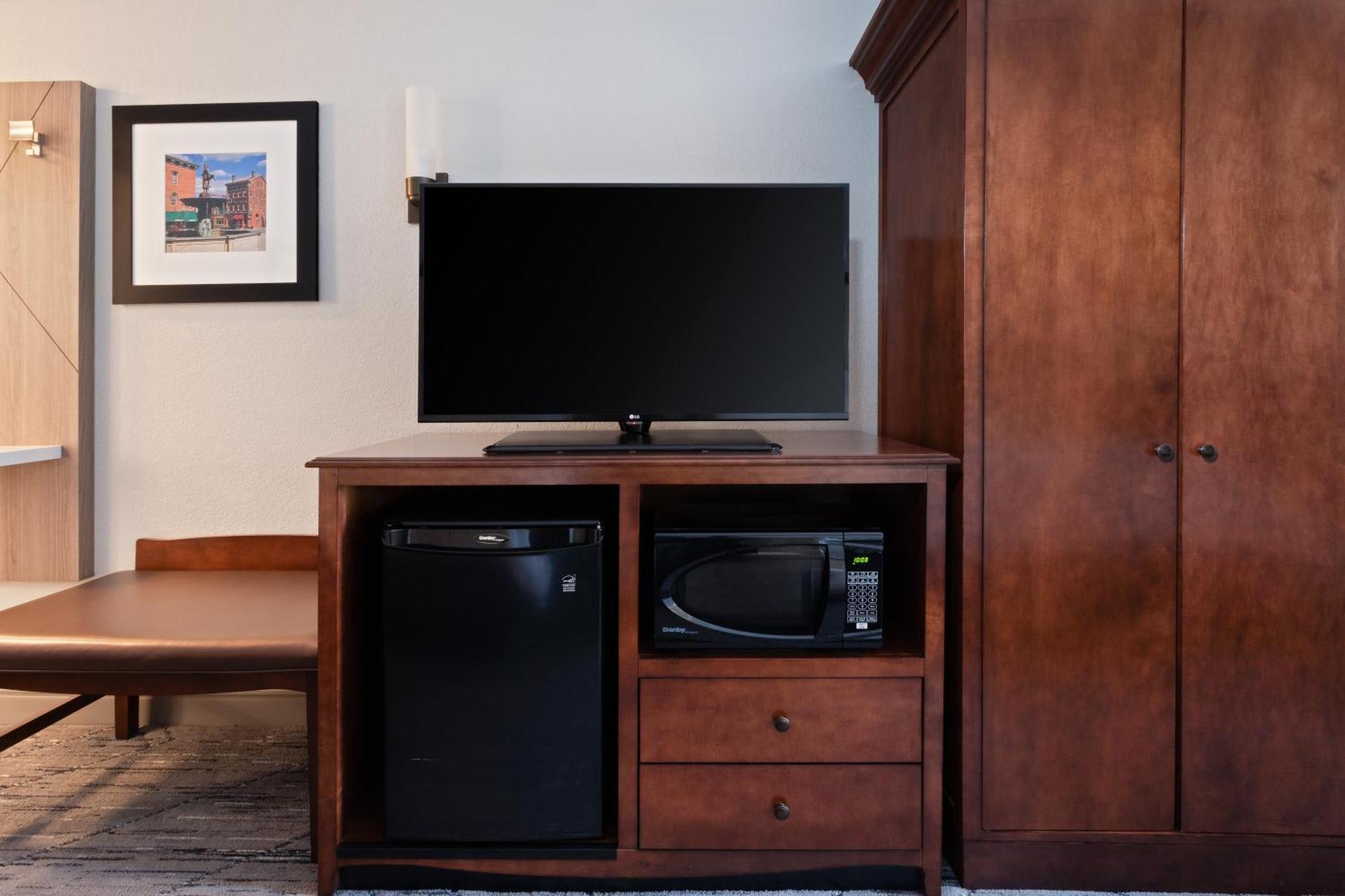 Holiday Inn Express & Suites Cincinnati Riverfront By Ihg Covington Dış mekan fotoğraf